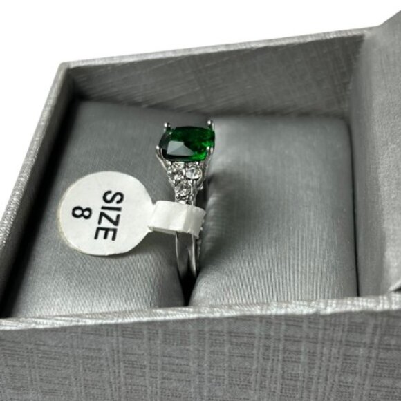 NWT Cushion Cut Emerald & Diamond (simulated) Silver Ring - Picture 2 of 2